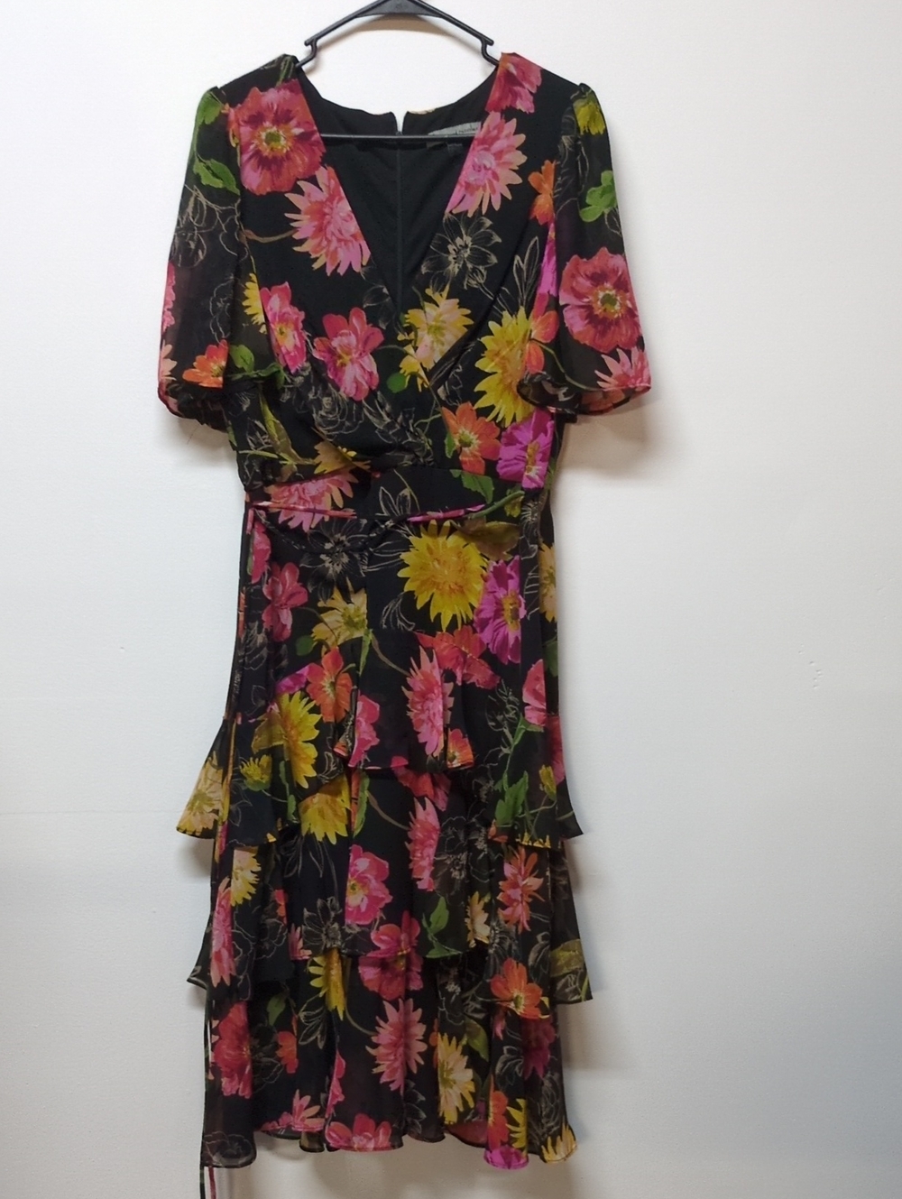 Danny and Nicole Black Pink Multi Floral Tiered Midi Dress Size 12